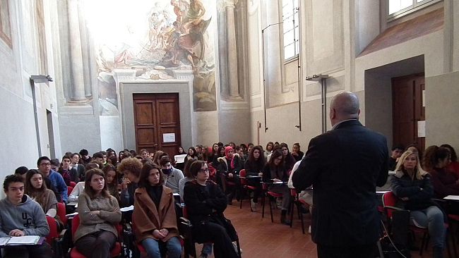 Back to school: il funzionario UE torna nella sua scuola fiorentina