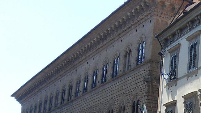 Il saluto di Idra alla prefetto Guidi in partenza per Roma…