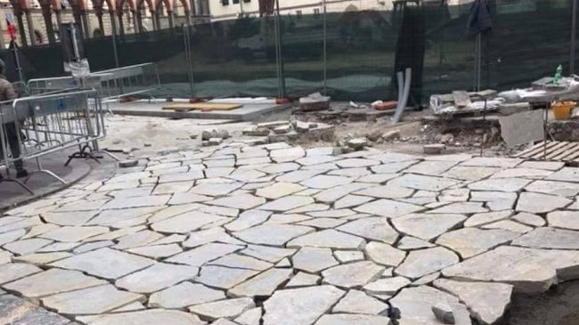 Ciompi, l'ex piazza delle Pulci prende forma
