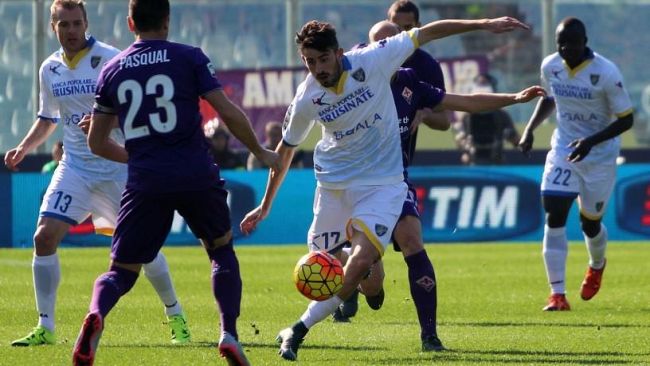 la-fiorentina-stende-il-frosinone-e-torna-capolista