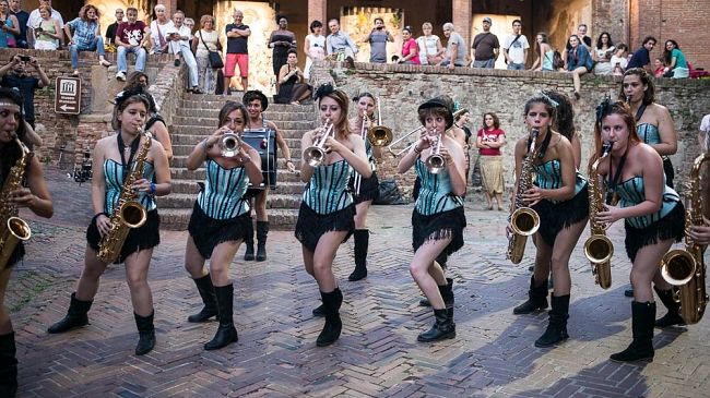 Mercantia a Certaldo, gran finale fino a domenica 20 luglio