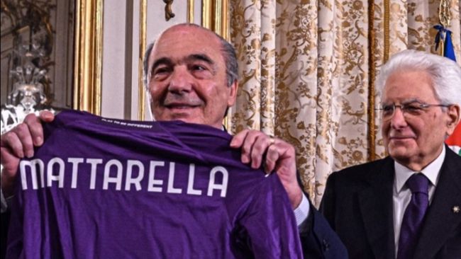 Una maglia viola per il Presidente Mattarella 