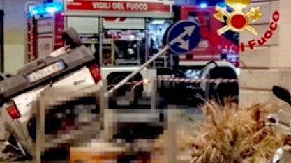 Via Gioberti, incidente mortale alle 2 di notte 