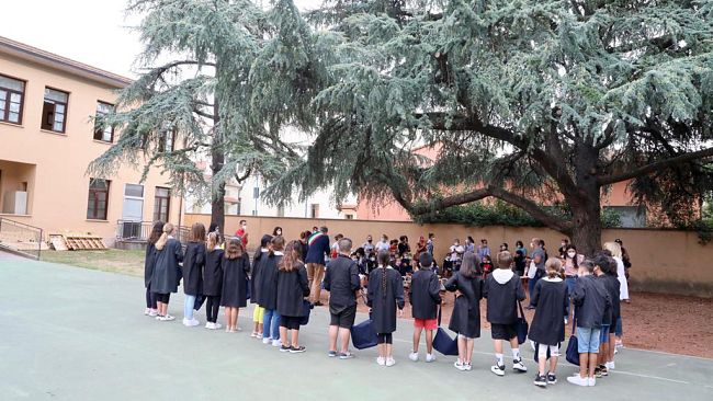 Primo giorno di scuola: la Toscana riparte con la musica