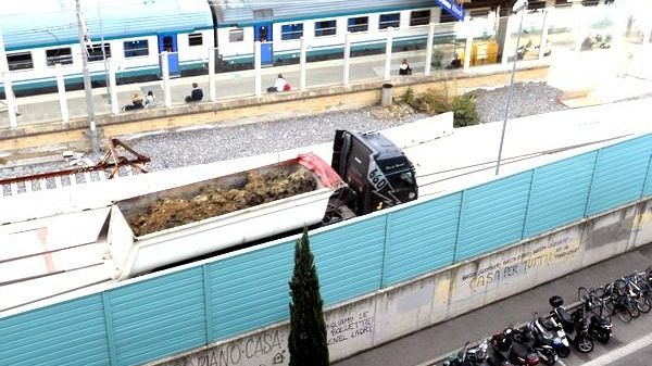 Siamo alle solite: camion TAV scoperti