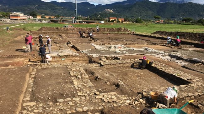 Archeologia: scoperto a Luni un tempio del I secolo d. C.
