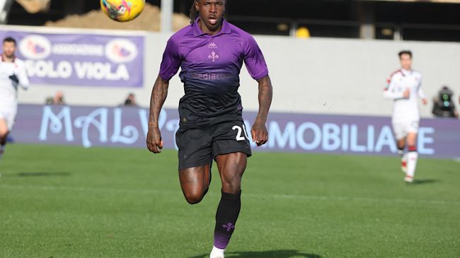 Fiorentina, 'Giglio Eterno' una quarta maglia molto elegante 