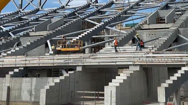 Posati i primi gradoni della futura Curva Fiesole