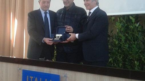 Maurizio Sarri è panchina d'Argento a Coverciano