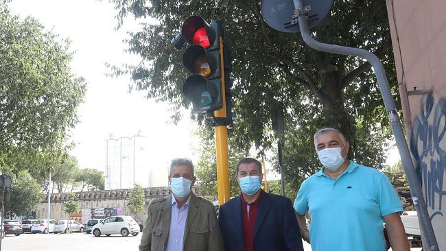 Nuovo semaforo tra via dell'Arcovata e via Circondaria