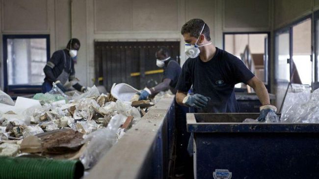Rifiuti, raccolta differenziata e riciclo, meno discariche e termovalorizzatori