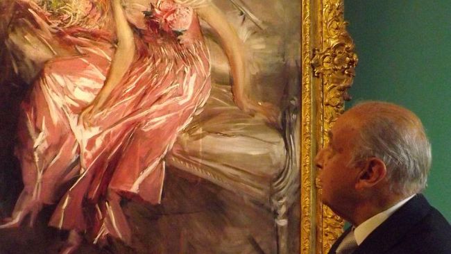 Ambasciatore cileno si commuove davanti al ritratto di Boldini a Villa Bardini
