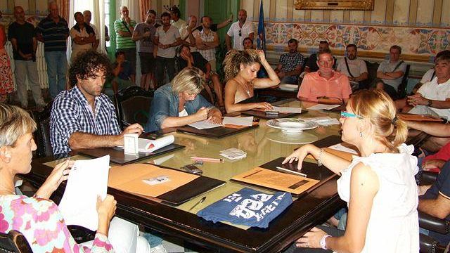 Conti pubblici, basta un tetto agli stipendi oppure serve ripartire da zero?