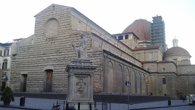 San Lorenzo, spostamento dei banchi da lunedì 6 novembre