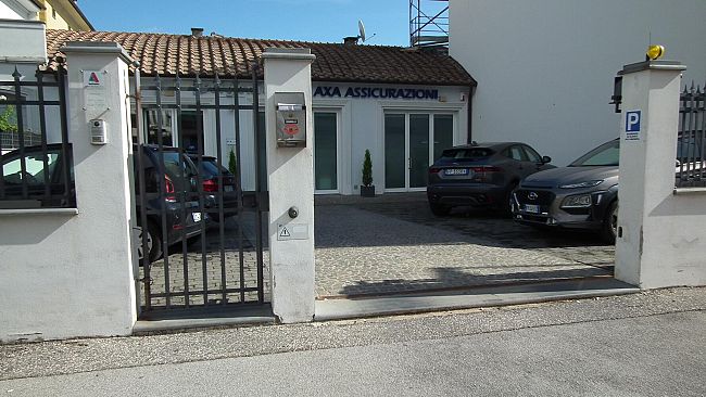 AXA si consolida nel settore farmaceutico grazie a un'agenzia toscana