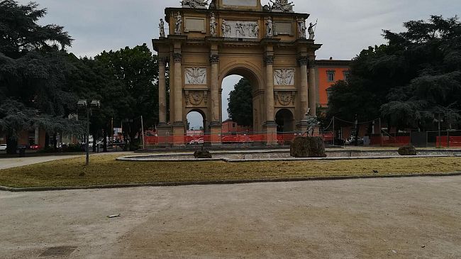 Libertà, sparisce il recinto: finalmente una piazza