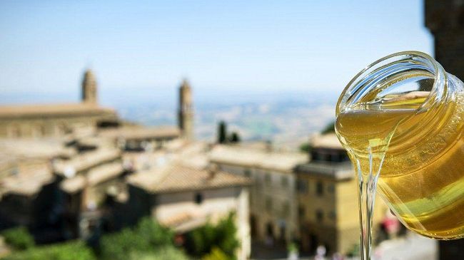 Dimezzata la produzione di miele di acacia in Toscana