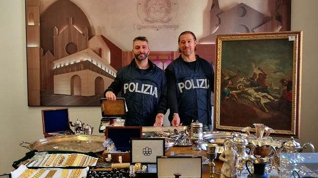 Furti a Firenze: commerciante del centro storico arrestato per ricettazione