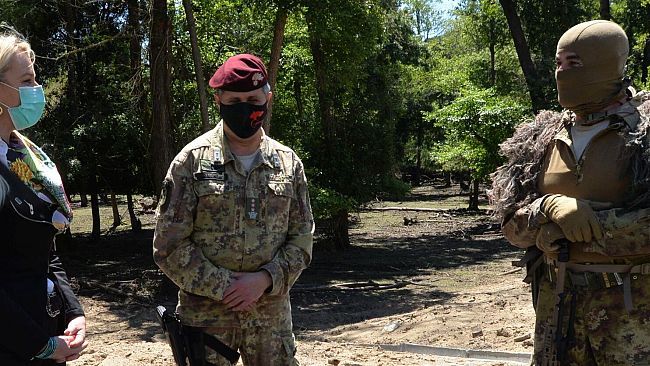Carabinieri Paracadutisti Tuscania: in missione per l'Italia