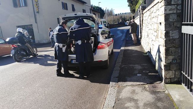 'Carta di circolazione persa' ma voleva rottamare un mezzo sequestrato