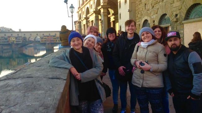 Adolescenti e cancro: sostegno gratuito per giovani toscani