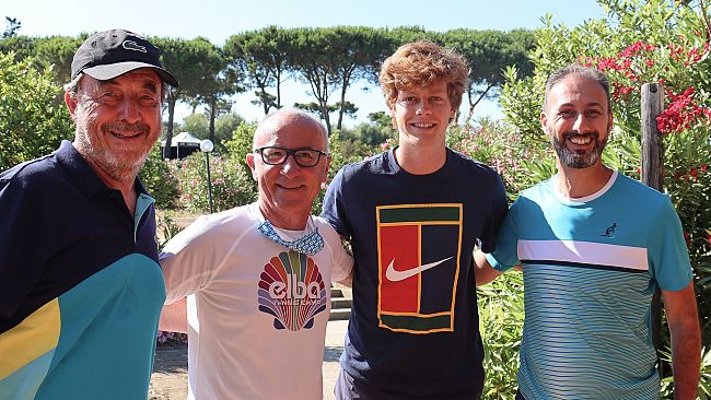 Sinner all'Elba, Tennis Camp d'estate a Capoliveri