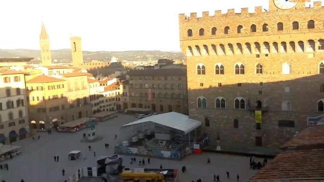 Capri Srl-Gutteridge: ricollocati gli 8 lavoratori del negozio di P.zza Signoria