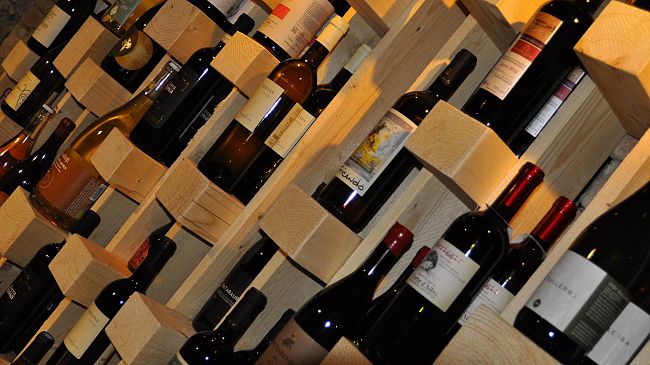 Vino: chi ha il registro telematico non deve fare la dichiarazione di giacenza