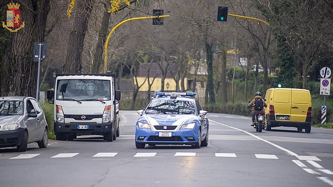 Ruba la bici a un 14enne e poi gli chiede 30 euro per riaverla
