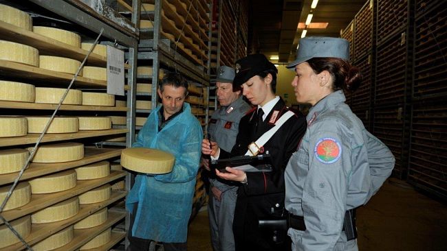 Frodi agroalimentari: controlli a Firenze su tracciabilità ed igiene