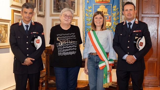 Va in pensione la prima vigilessa di Empoli