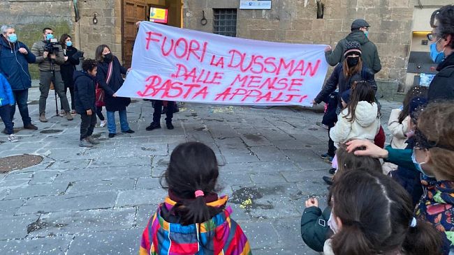 Mense scolastiche a Firenze, SPC spinge per la gestione diretta