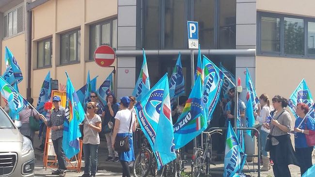 Nuova ​Metro apre a Firenze, inaugurazione tra i fischi