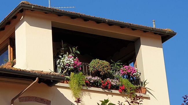 Con il bonus facciate rifatti anche i balconi