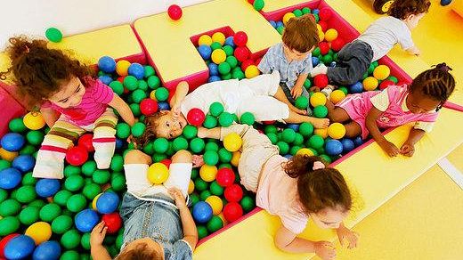 Nidi di infanzia: 11 milioni di euro per incrementare l'offerta alle famiglie toscane