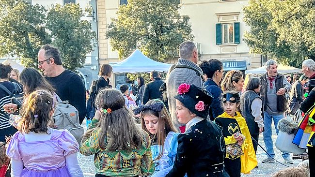Carnevale di Viareggio: dal 1 al 21 febbraio sfilano i carri