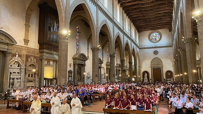 Santa Croce: il canto di 1200 ragazzi tedeschi