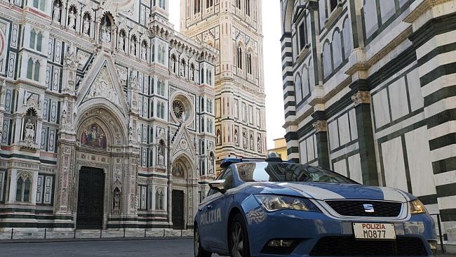 Firenze, daspo urbano per un senegalese e un romeno