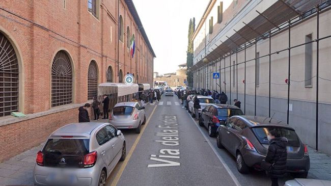 Rilascio del permesso di soggiorno, polemica sui tempi