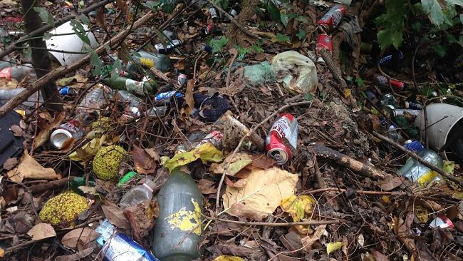 Piazzale Michelangelo, discarica con vista su Firenze