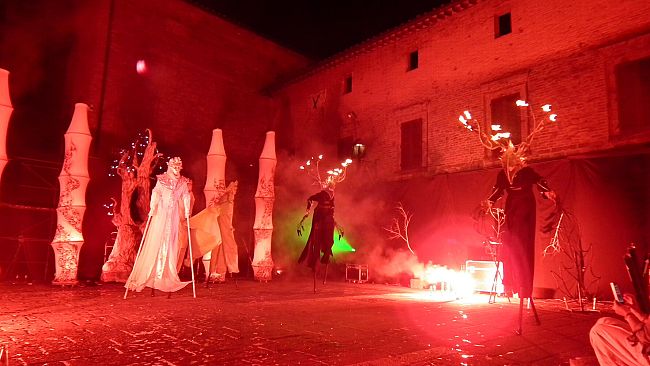 “Borgo Nero”: notte di tempesta a Casole d'Elsa