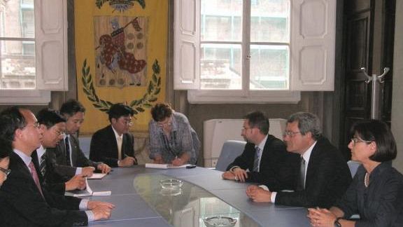 Il presidente della Provincia di Prato incontra l'ambasciatore cinese