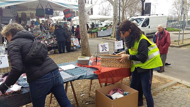 Mercato del viale Fanti: multati ambulanti abusivi