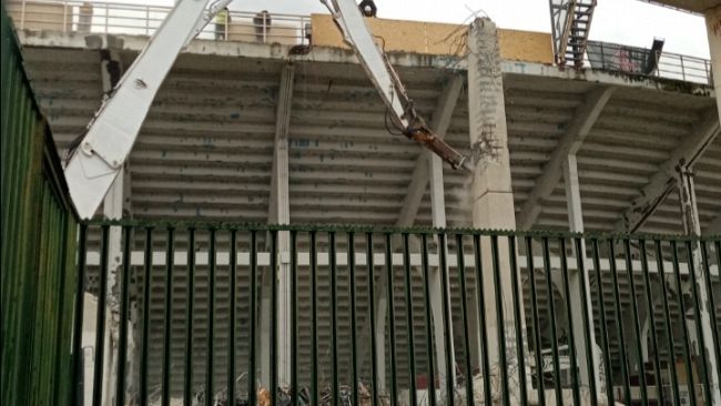 Stadio Franchi, continua la demolizione propedeutica