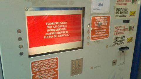 Preoccupazione per i reiterati furti al Self Service di FS