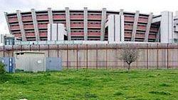 Detenuto picchiato a Sollicciano, Rifondazione: ''Ripristinare la legalità''