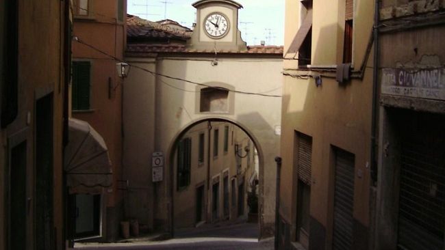 Morte dei borghi, come riaprire case e botteghe?