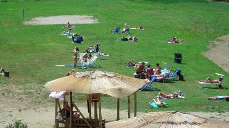 Tutti in spiaggia sull'Arno, torna Easy Living edizione 2012