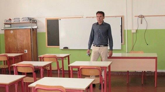 Scuola e integrazione in Toscana: scontro sulle sanzioni del governo