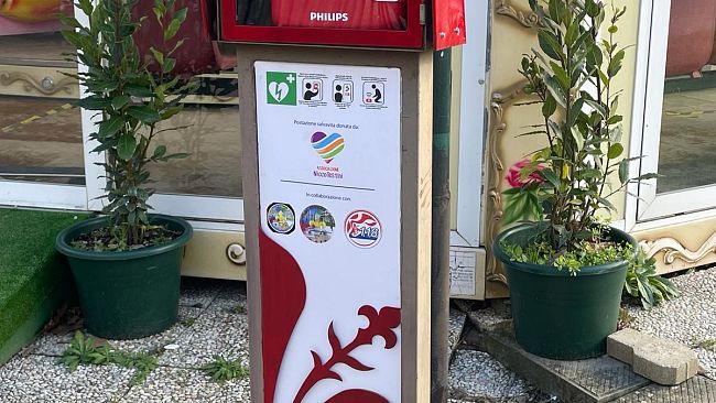 Più postazioni con defribillatori pubblici a Firenze